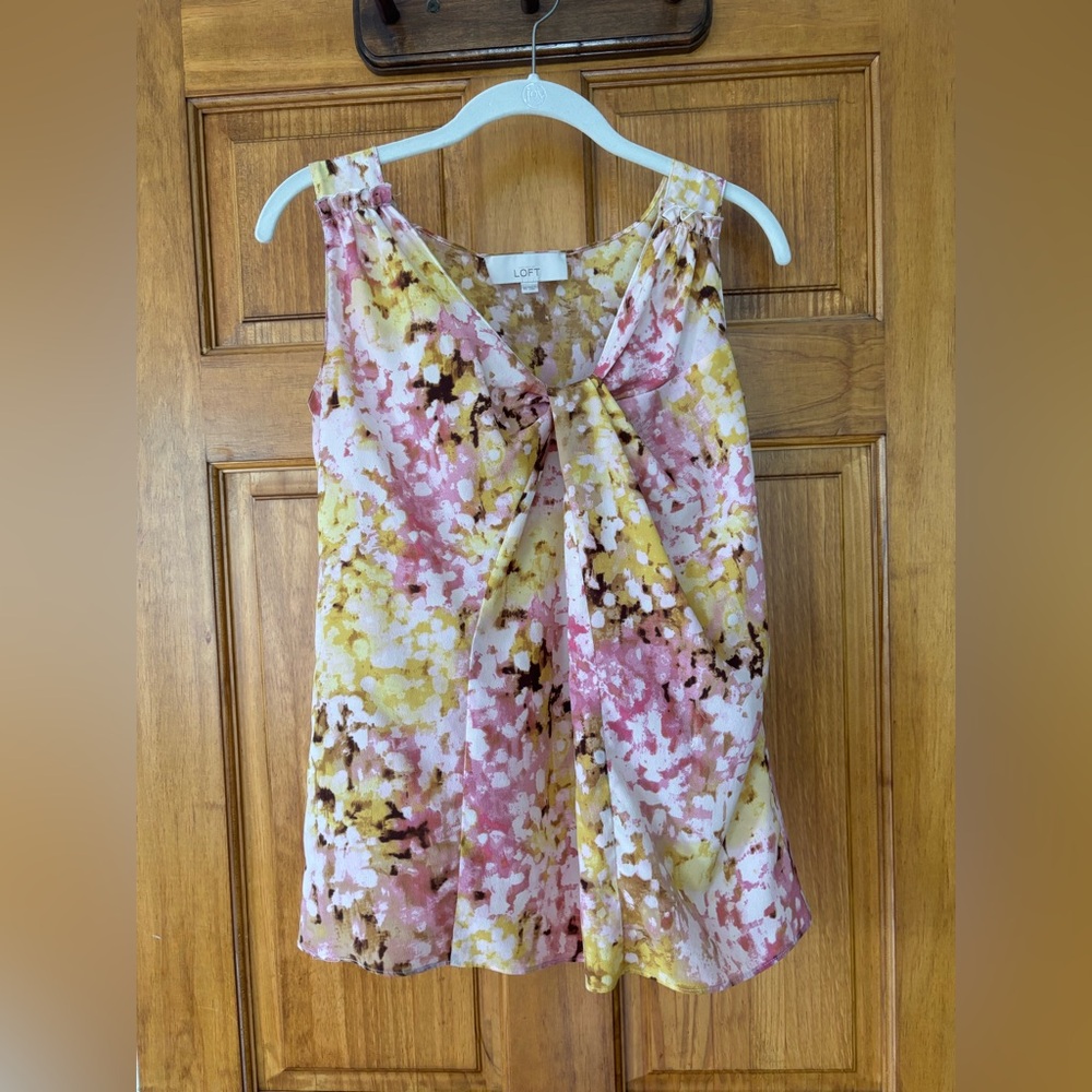LOFT Multicolor Floral Sleeveless Top